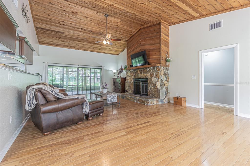 18110 30th Street Lutz, FL 33559 - Photo 4 of 54