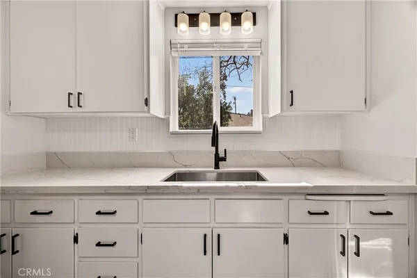 $335,000 | 1128 West 5th Street, Chico, CA 95928