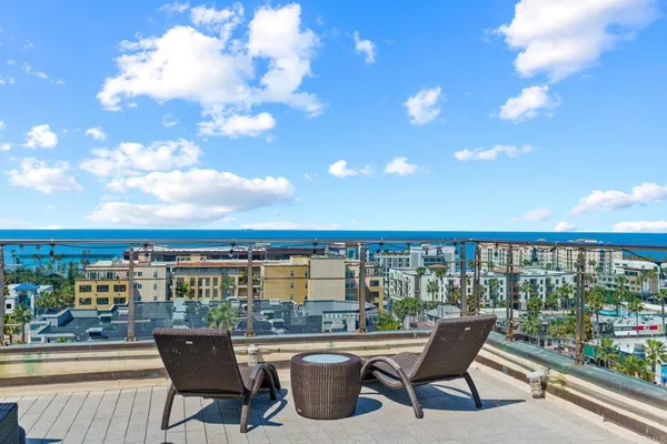 $755,000 | 550 Seagaze Drive, Unit 19, Oceanside, CA 92054