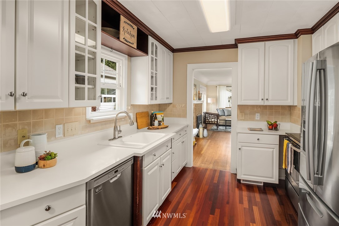 522 North 80th Street Seattle, WA 98103 - Photo 7 of 20 Gallery Image 7