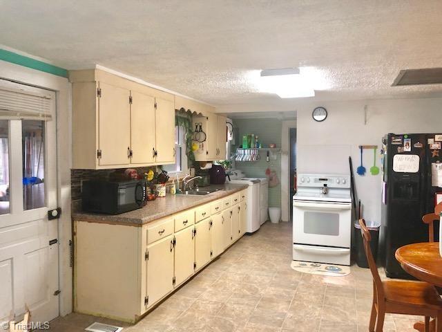 680 Abram Young Road Lexington, NC 27292 - Photo 4 of 17 Gallery Image 4
