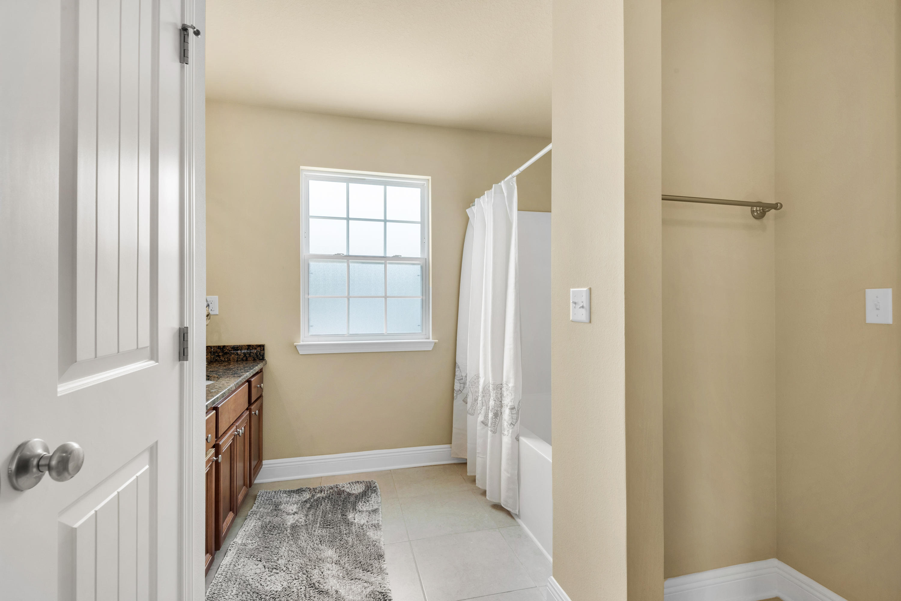 69 Topsail Drive Santa Rosa Beach, FL 32459 - Photo 23 of 34 a view of hallway with washer and dryer