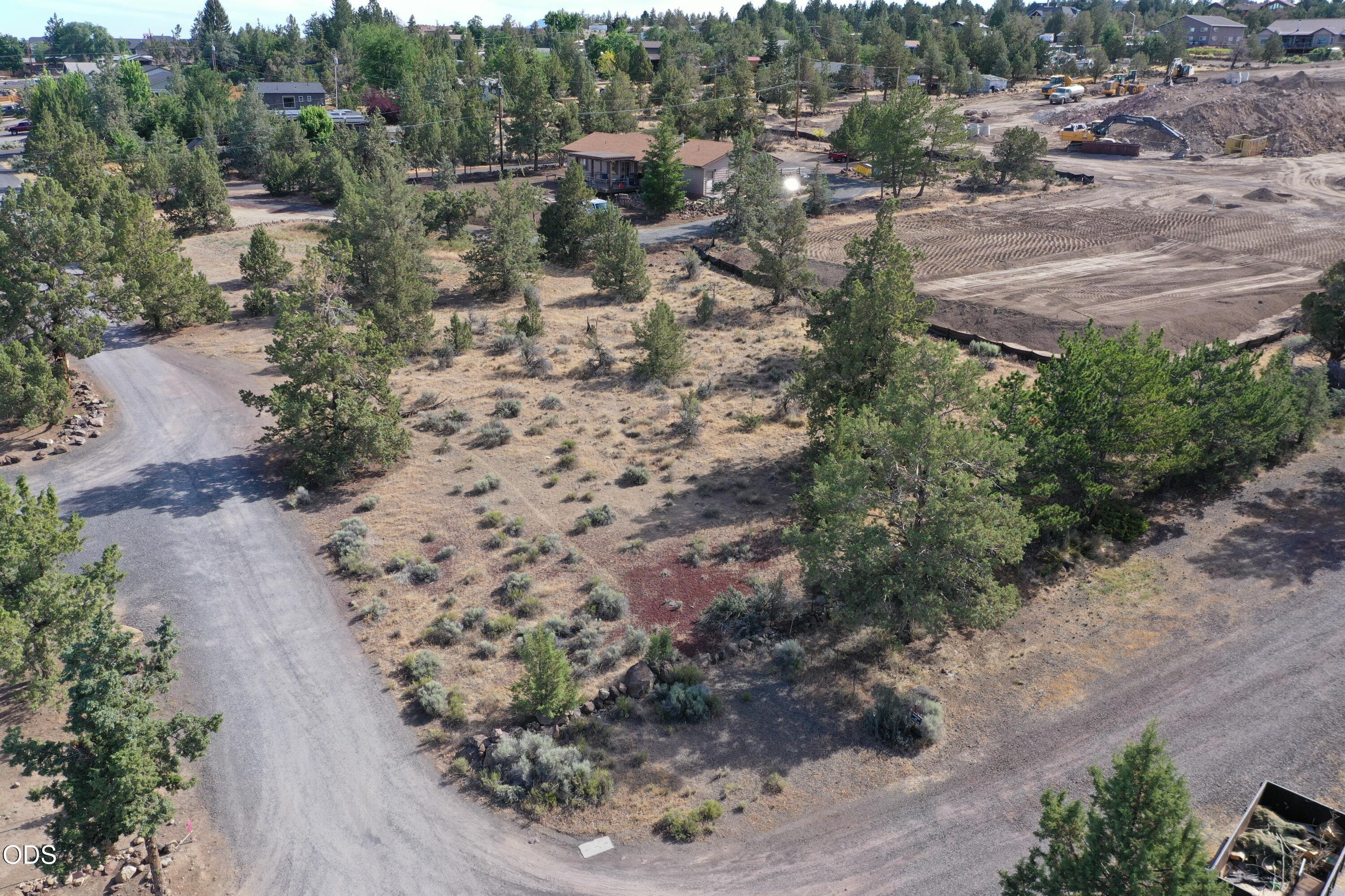 3288 Southwest 46th Street Redmond, OR 97756 - Photo 10 of 17