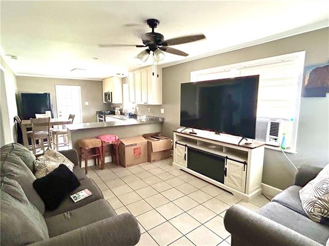 4325 Morris Place Jefferson, LA 70121 - Photo 3 of 12