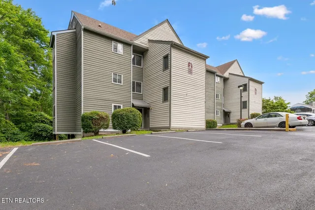 $209,899 | 1260 Ski View Drive, Unit 2103, Gatlinburg, TN 37738