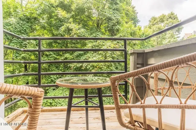 $209,899 | 1260 Ski View Drive, Unit 2103, Gatlinburg, TN 37738