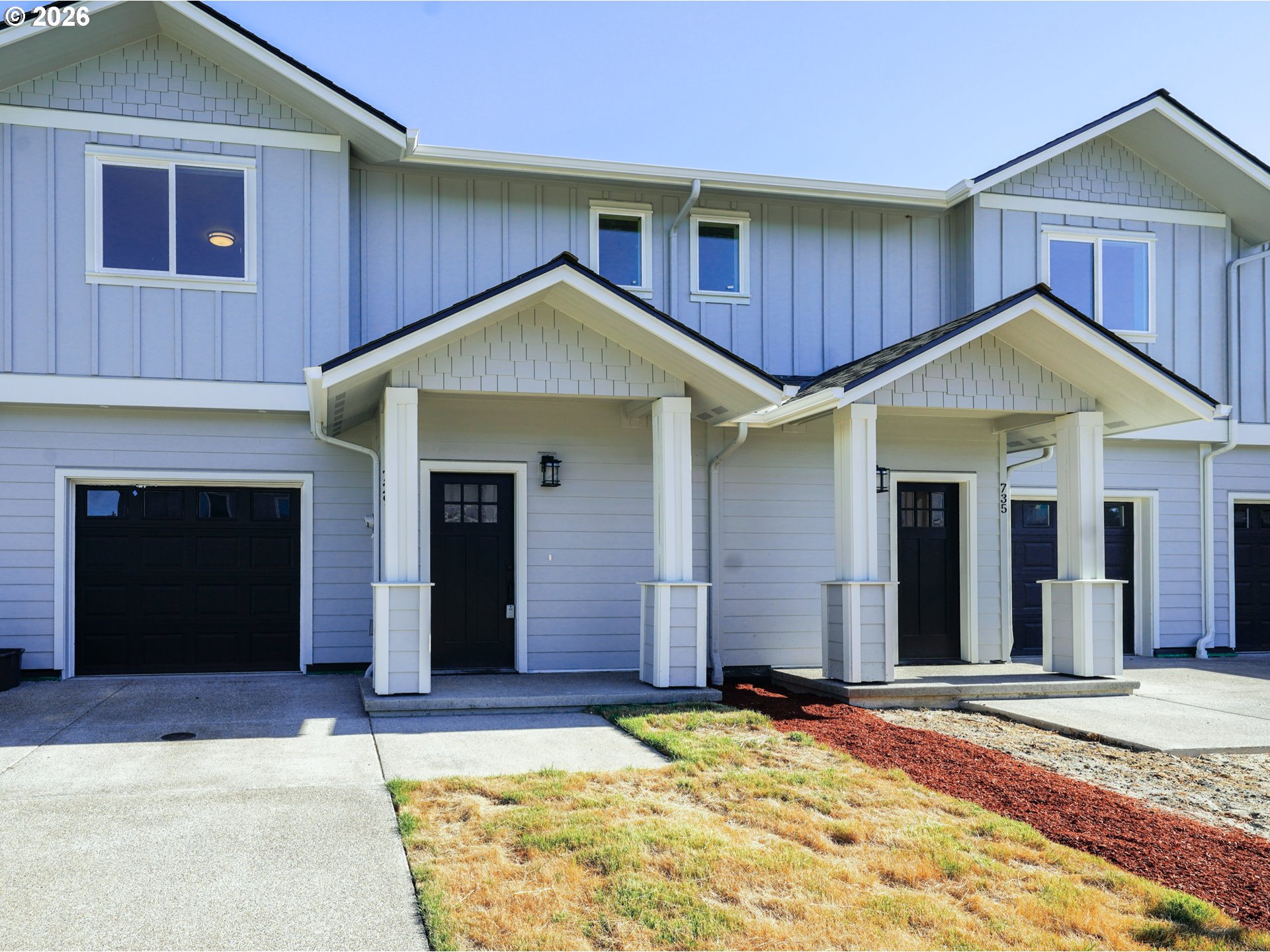729 Periander Way Harrisburg, OR 97446 - Photo 2 of 35
