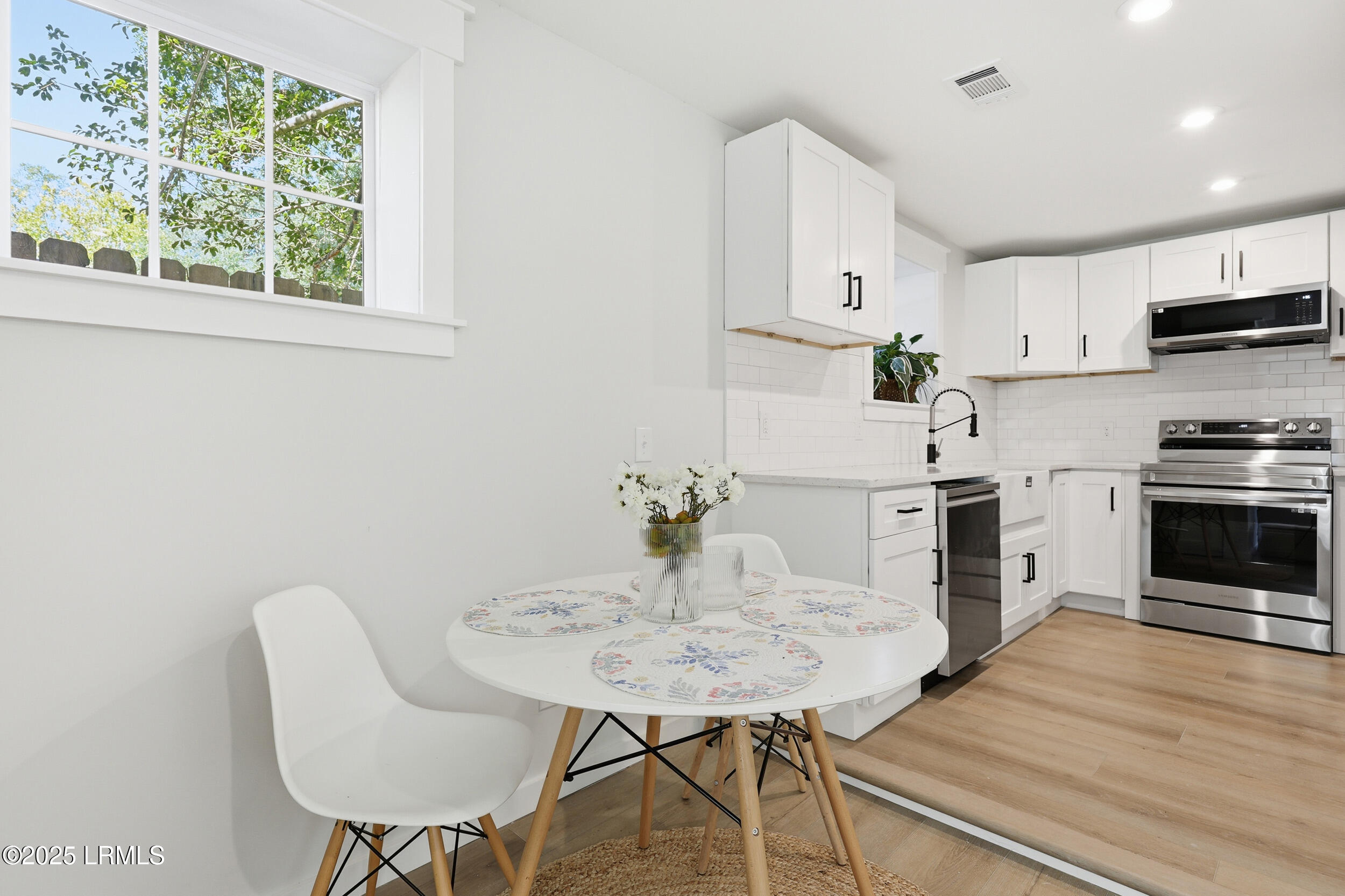 617 Jasper Street Ridgeland, SC 29936 - Photo 8 of 28 dining area
