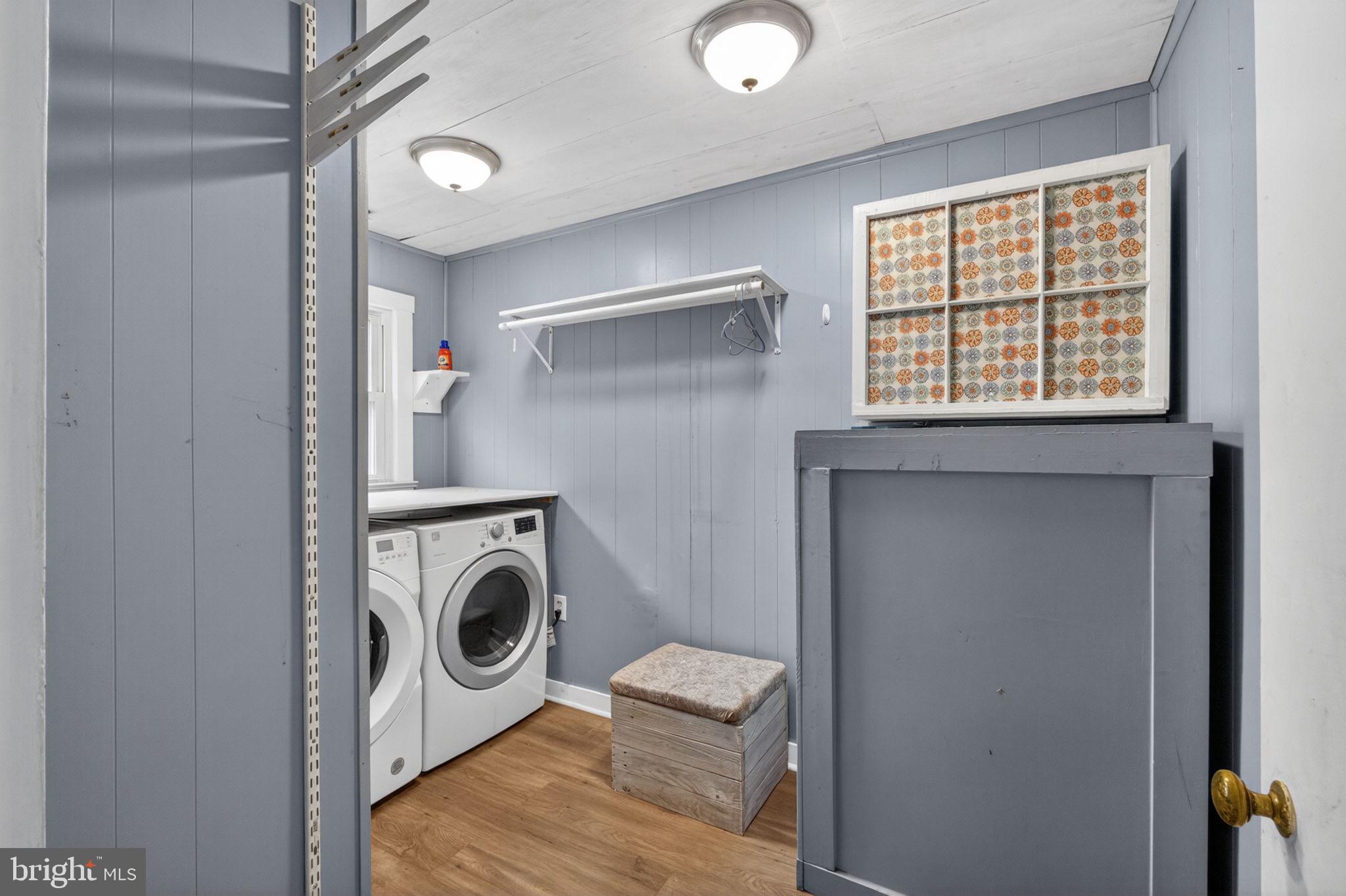 6800 Partlow Road Spotsylvania, VA 22551 - Photo 8 of 27 Charming laundry space with modern flair.