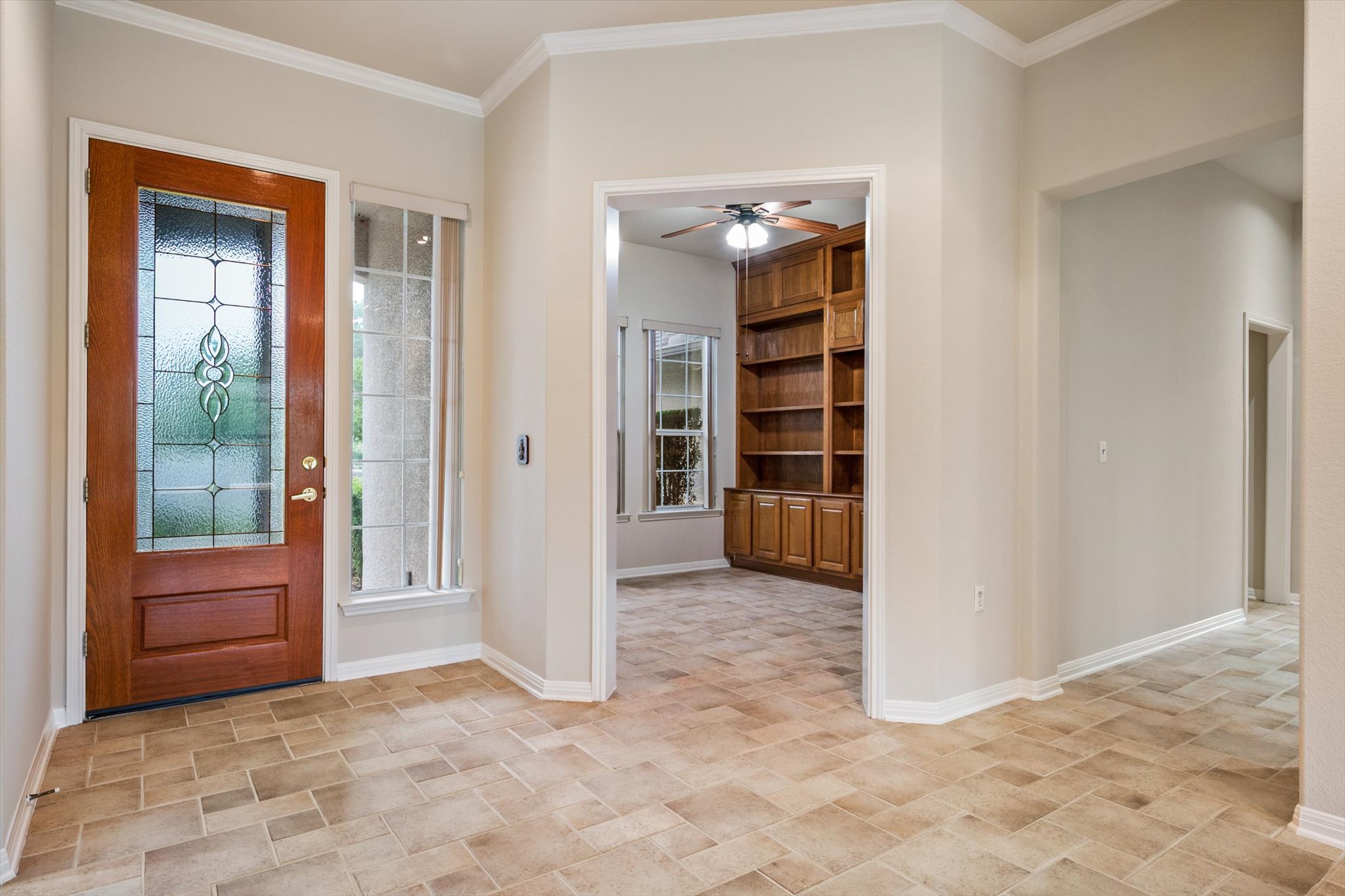 112 Goldenrod Way Georgetown, TX 78633 - Photo 3 of 40