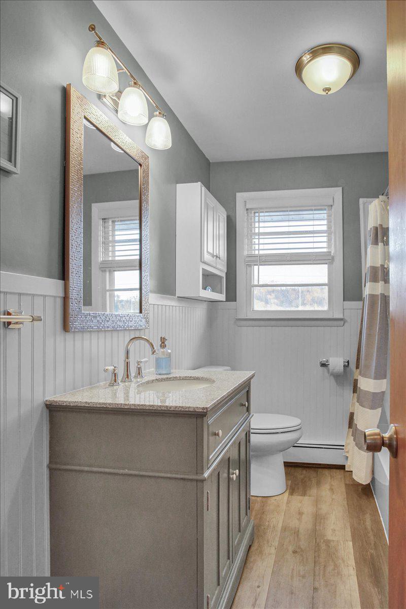 1338 Wingate Avenue Reading, PA 19607 - Photo 23 of 29 Newly Renovated Full Bathroom