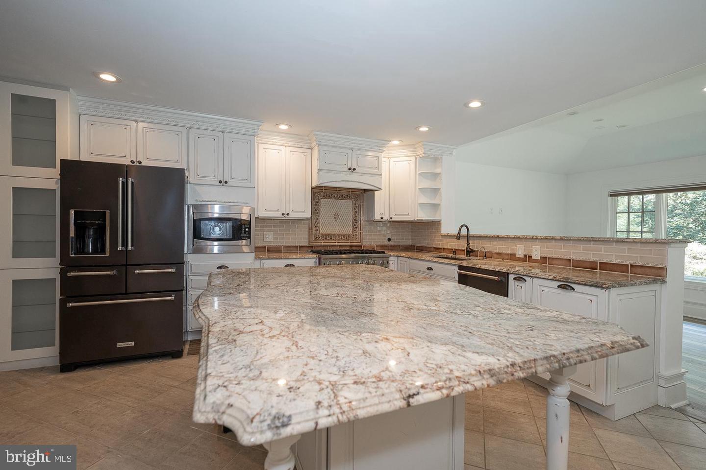 327 Strathmore Road Bryn Mawr, PA 19010 - Photo 12 of 54 Large Center Island