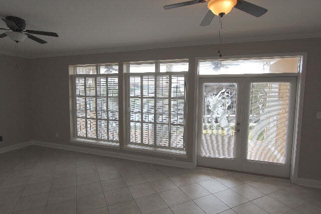 27154 Marina Road, Unit A Orange Beach, AL 36561 - Photo 3 of 23 Living Room