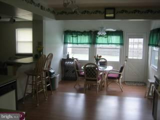 85 Brick Road Cherry Hill, NJ 08003 - Photo 4 of 6 Gallery Image 4