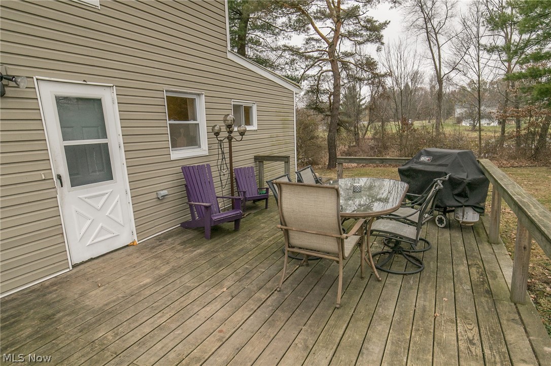 2587 Ridge Road Hinckley, OH 44233 - Photo 31 of 35