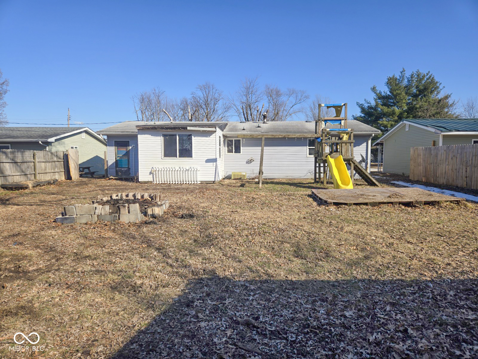 2005 Blue Ridge Drive Terre Haute, IN 47802 - Photo 2 of 20 Gallery Image 2