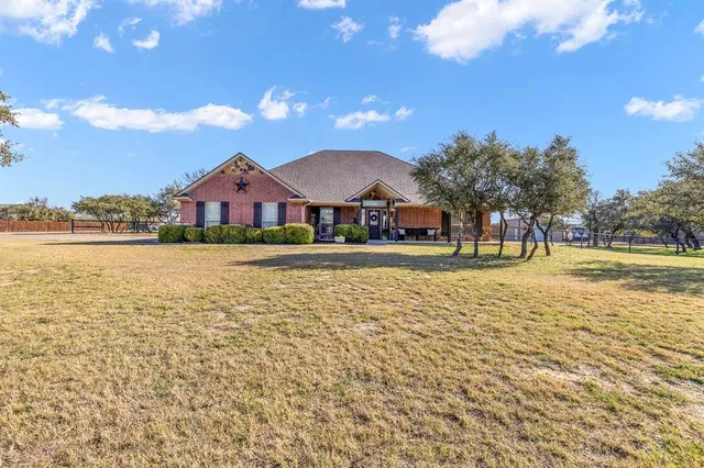 $530,000 | 116 Miramar Circle, Weatherford, TX 76085