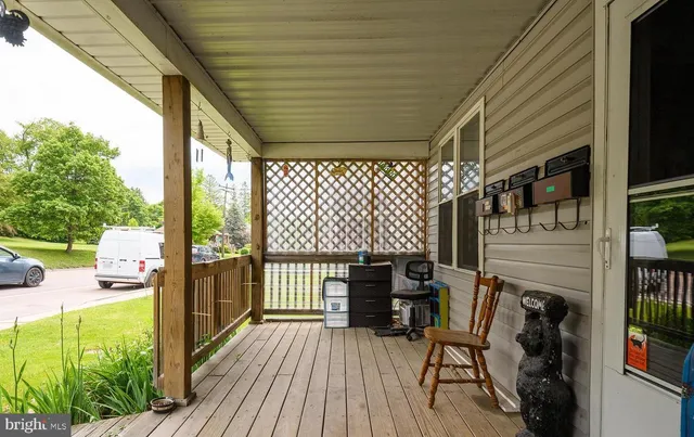 $295,000 | 611 East Oak Street, Oakland, MD 21550