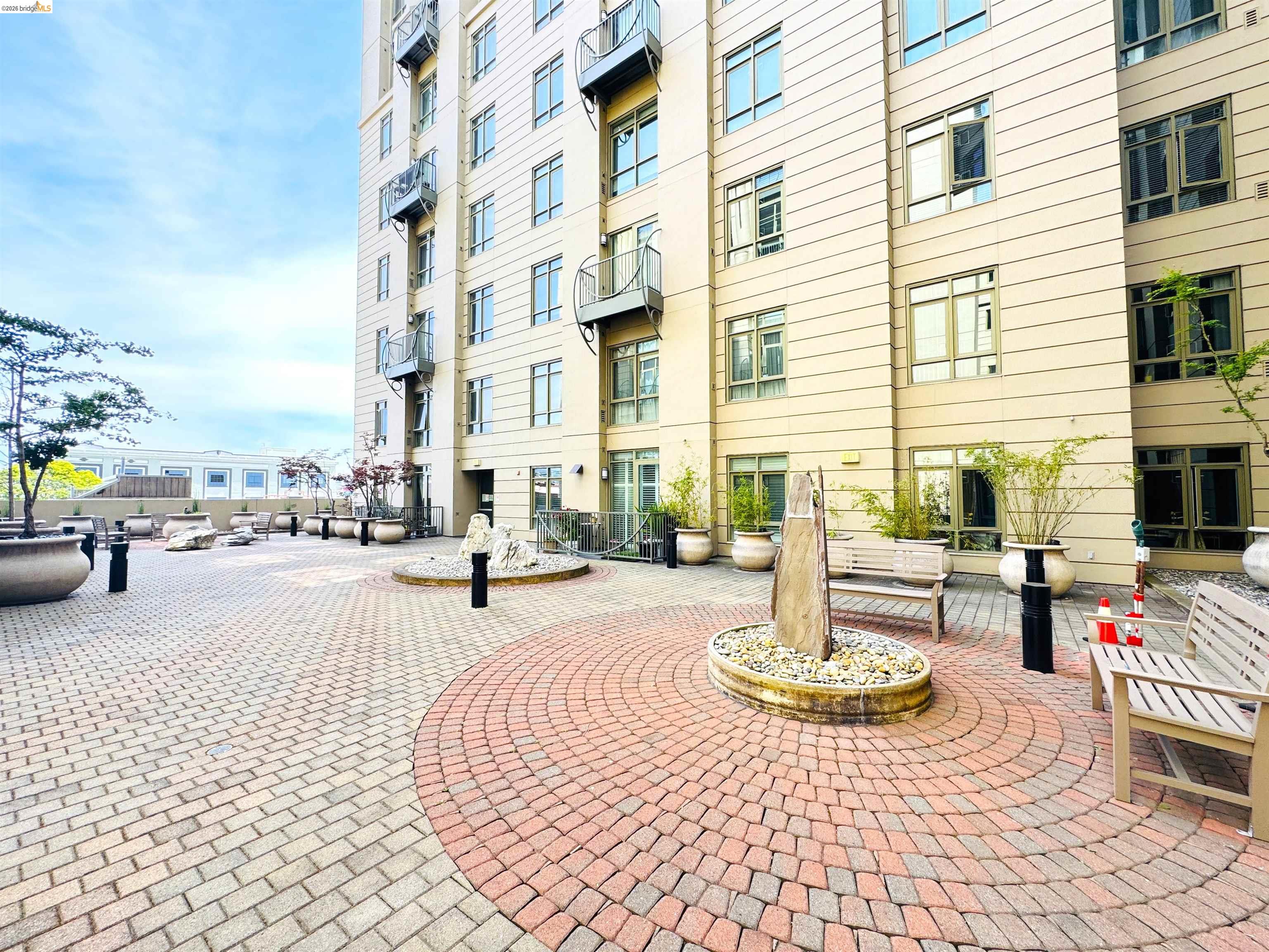 423 7th Street, Unit 303 Oakland, CA 94607 - Photo 7 of 19 a view of outdoor space with seating area