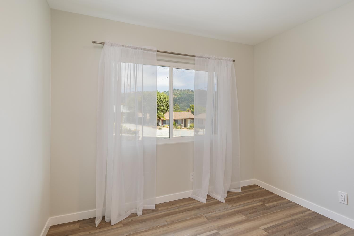 75 Maxine Avenue Oak View, CA 93022 - Photo 16 of 33
