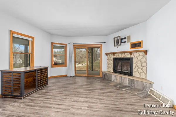 $399,900 | 603 South State Street, Nashville, MI 49073