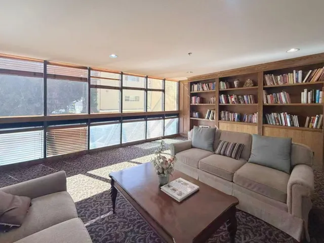 $330,000 | 324 Catalpa Street, Unit 206, San Mateo, CA 94401