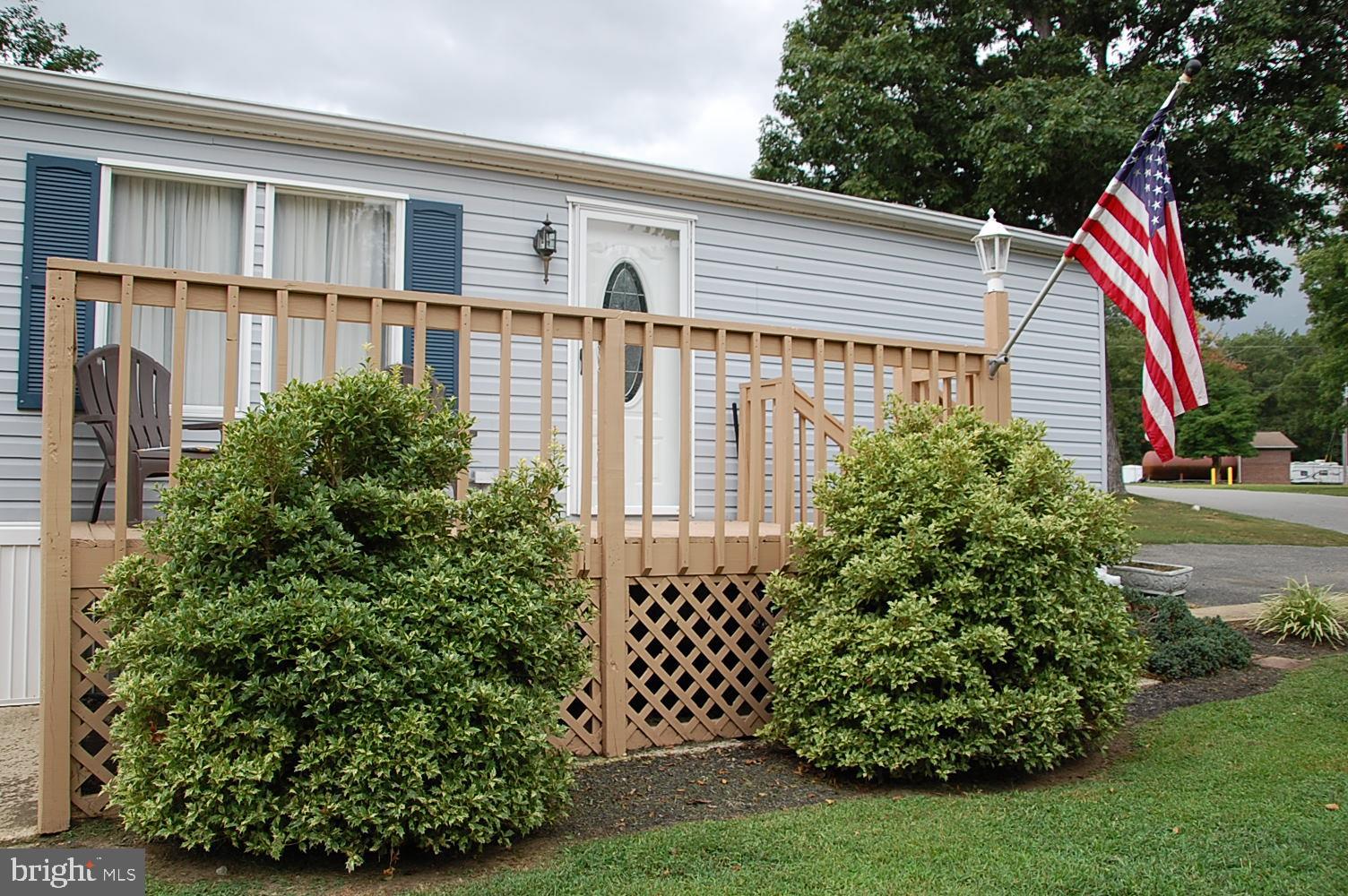 10505 Cedarville Road Brandywine, MD 20613 - Photo 4 of 21 Deck and Entrance
