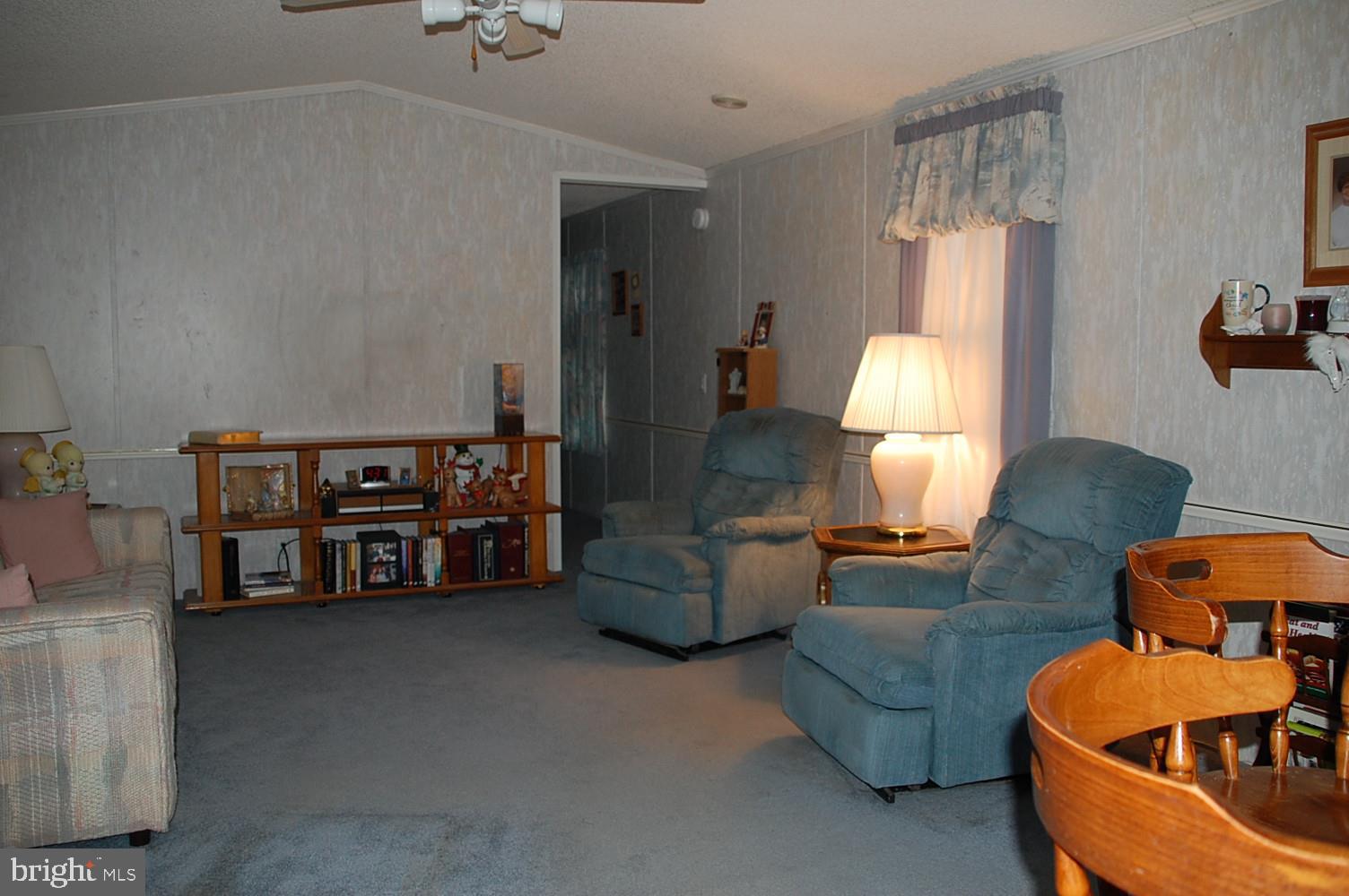 10505 Cedarville Road Brandywine, MD 20613 - Photo 8 of 21 Living Room