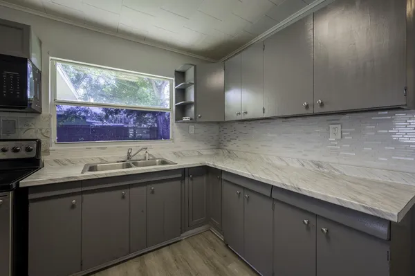 $225,000 | 5136 Studio Drive, Zephyrhills, FL 33542