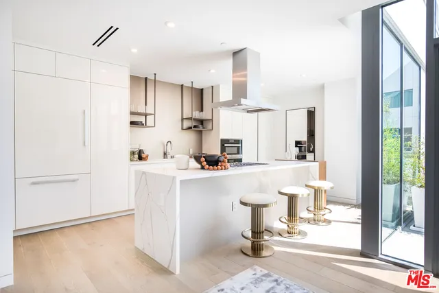 $15,000 | 8600 Wilshire Boulevard, Unit GF15, Beverly Hills, CA 90211