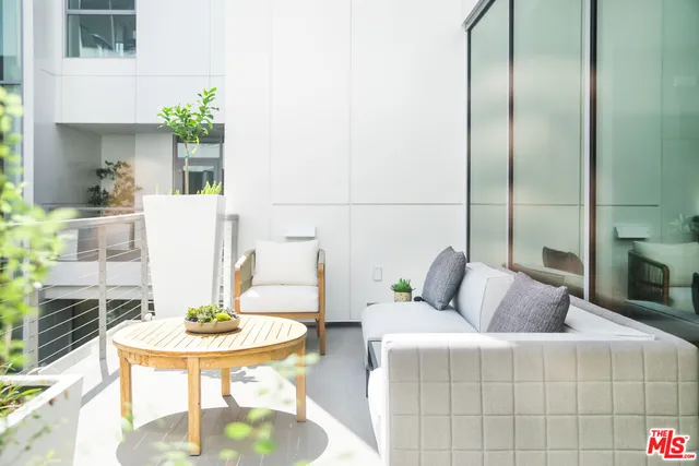 $15,000 | 8600 Wilshire Boulevard, Unit GF15, Beverly Hills, CA 90211