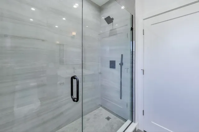 $899,900 | 1721 West Arthur Avenue, Chicago, IL 60626