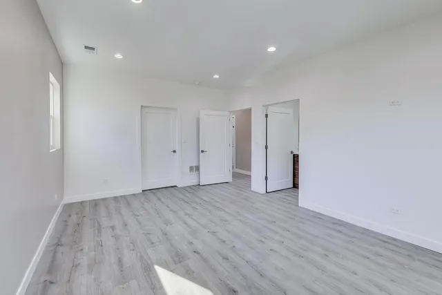 $899,900 | 1721 West Arthur Avenue, Chicago, IL 60626