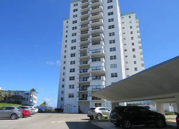 $530,000 | 1500 South Ocean Boulevard, Unit 102, Lauderdale-by-the-Sea, FL 33062