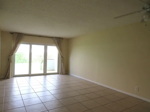 $530,000 | 1500 South Ocean Boulevard, Unit 102, Lauderdale-by-the-Sea, FL 33062