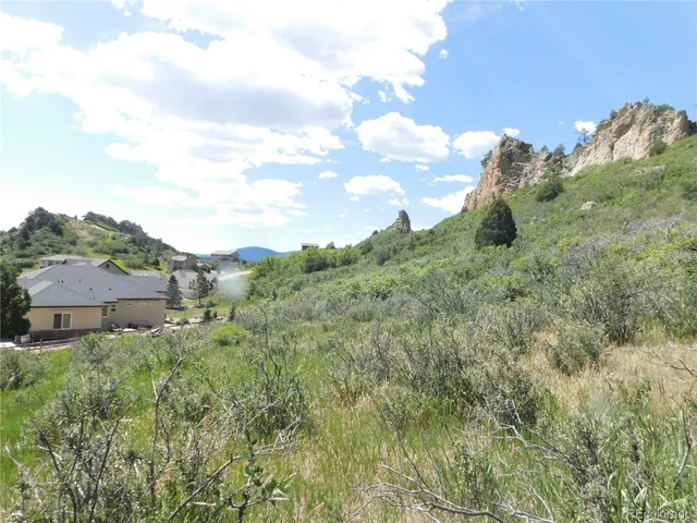 $207,900 | 5760 Country Club Drive, Larkspur, CO 80118