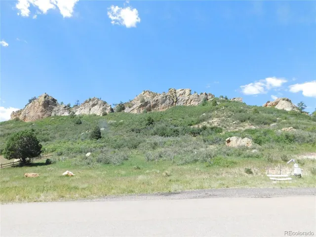 $207,900 | 5760 Country Club Drive, Larkspur, CO 80118