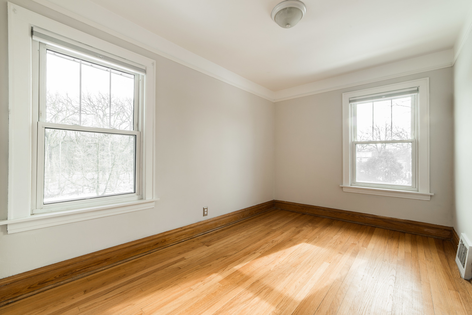183 Parkview Road Riverside, IL 60546 - Photo 29 of 39