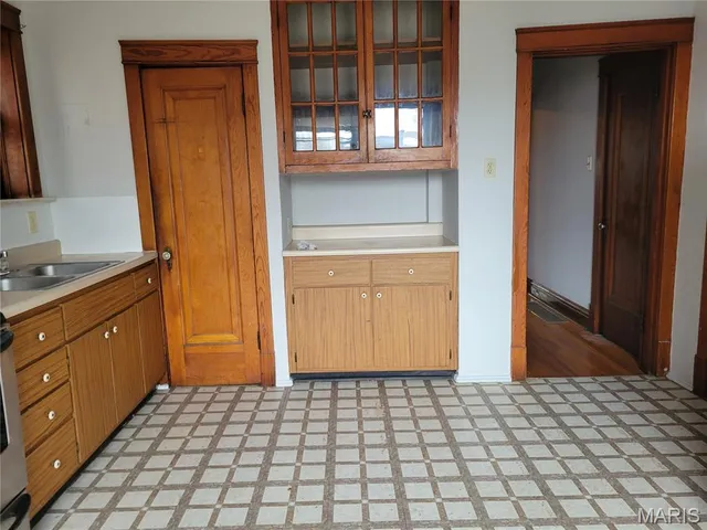 $355,000 | 4939 Eichelberger Street, St. Louis, MO 63109