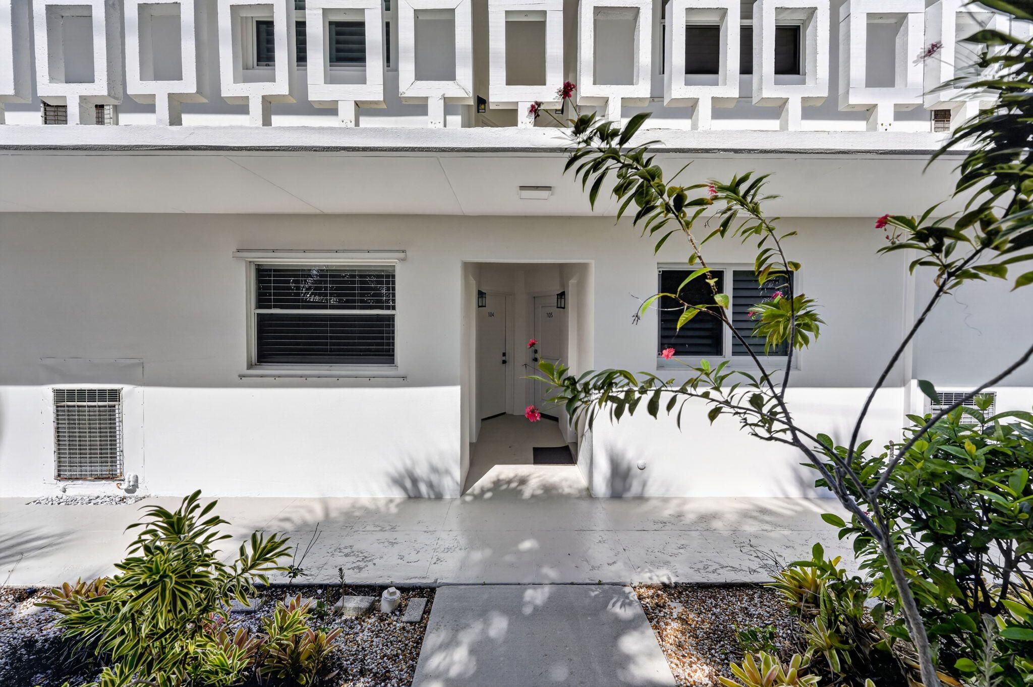 91 Willow Road, Unit 104 Tequesta, FL 33469 - Photo 2 of 25 Front Entry