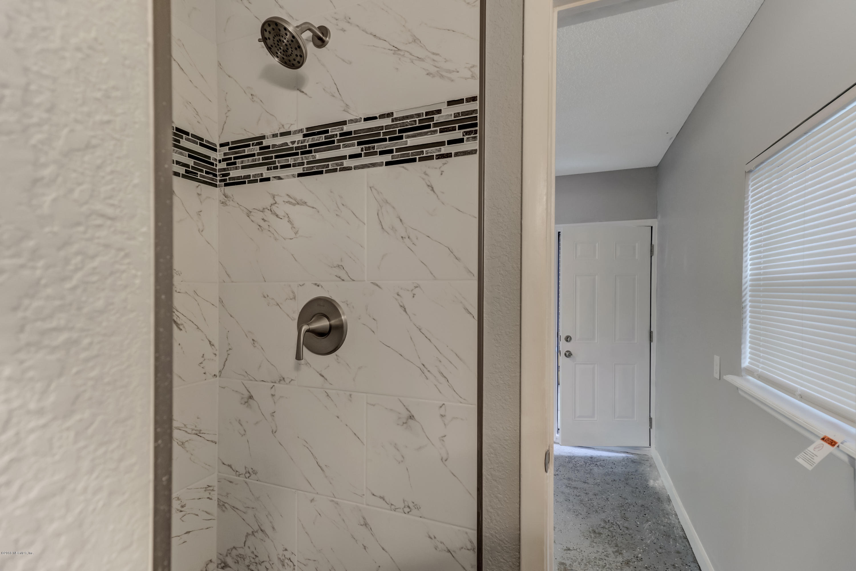 961 Memorial Park Road Jacksonville, FL 32221 - Photo 54 of 84 Upstairs Bathroom