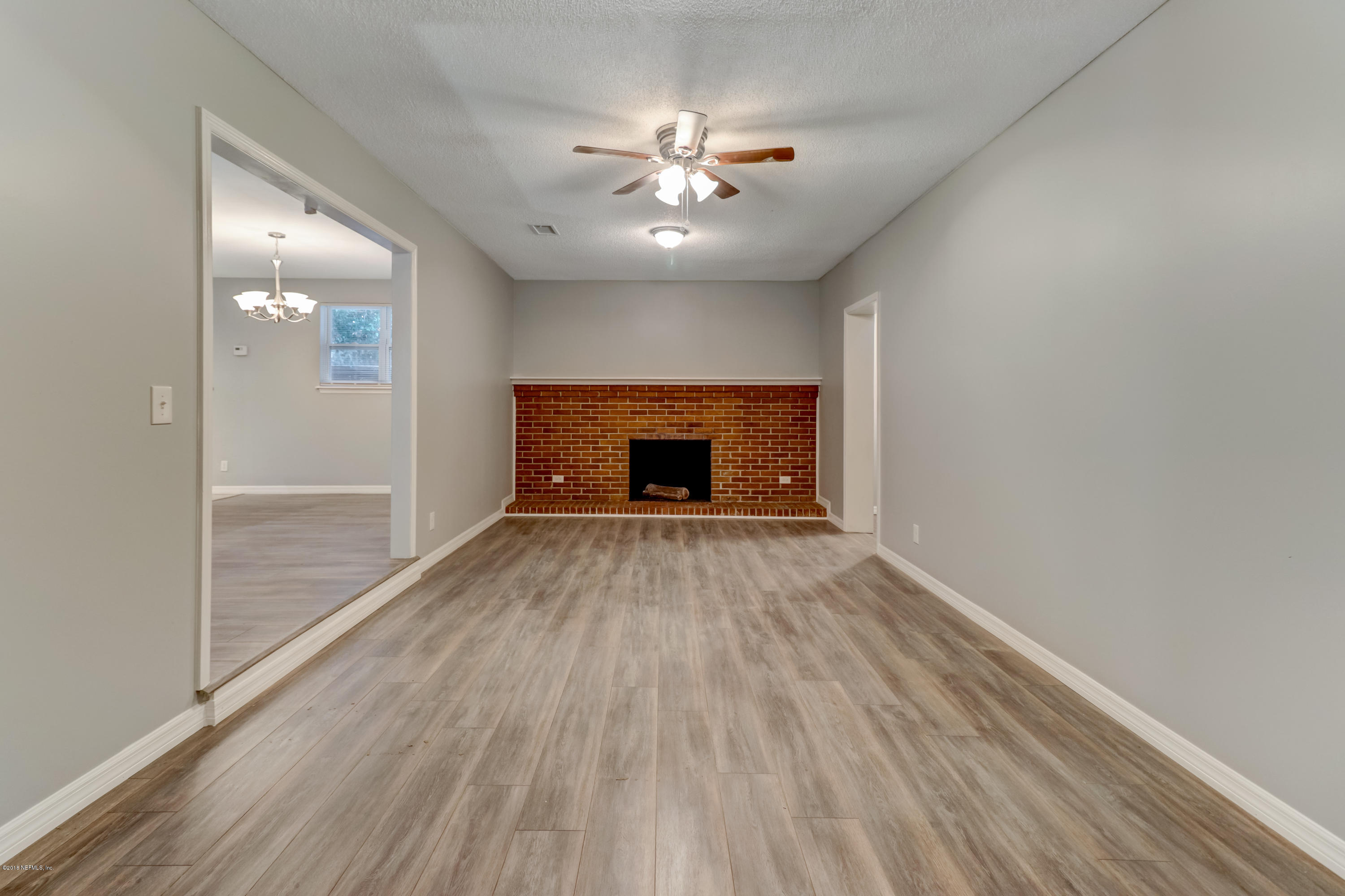 961 Memorial Park Road Jacksonville, FL 32221 - Photo 64 of 84 Living Room /Den