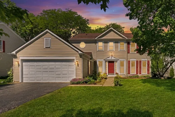 $589,900 | 90 Southfield Drive, Vernon Hills, IL 60061