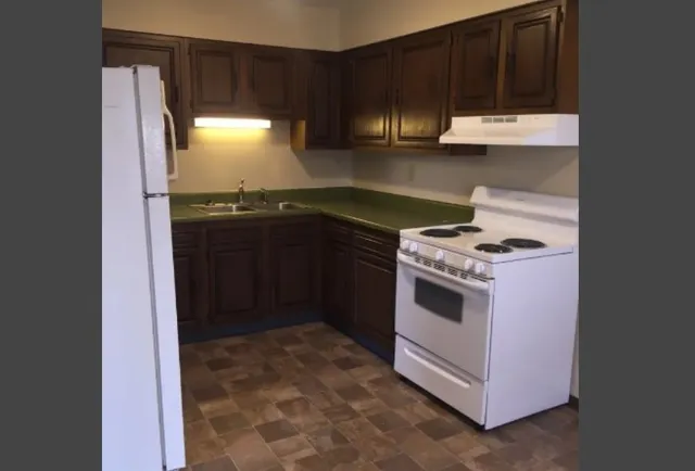 $788 | 1410 30th Street, Highland, IL 62249