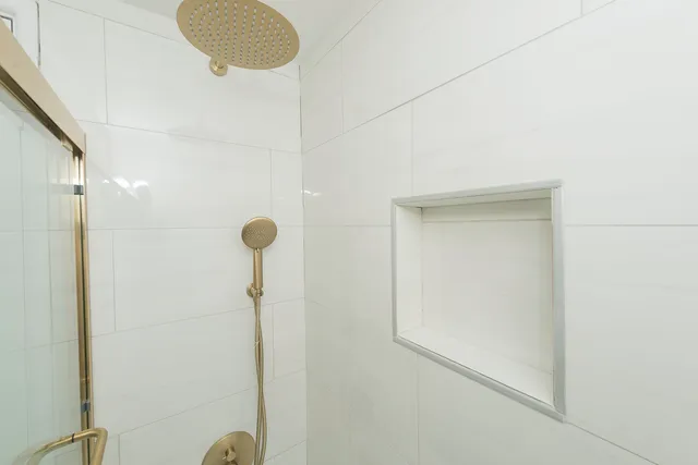 $349,000 | 444 Washington Boulevard, Unit 404, Oak Park, IL 60302