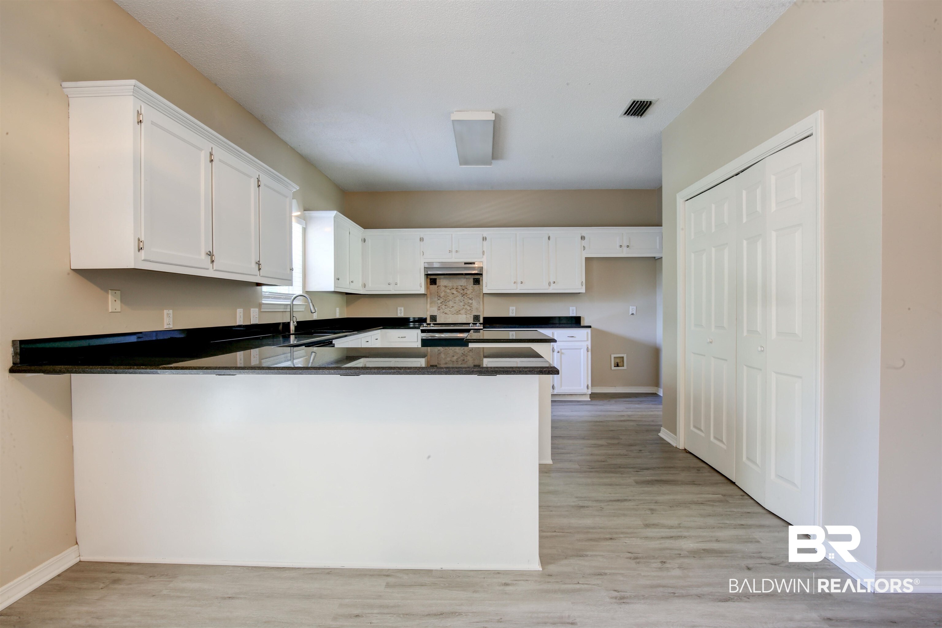 640 Ridgewood Drive Daphne, AL 36526 - Photo 11 of 23