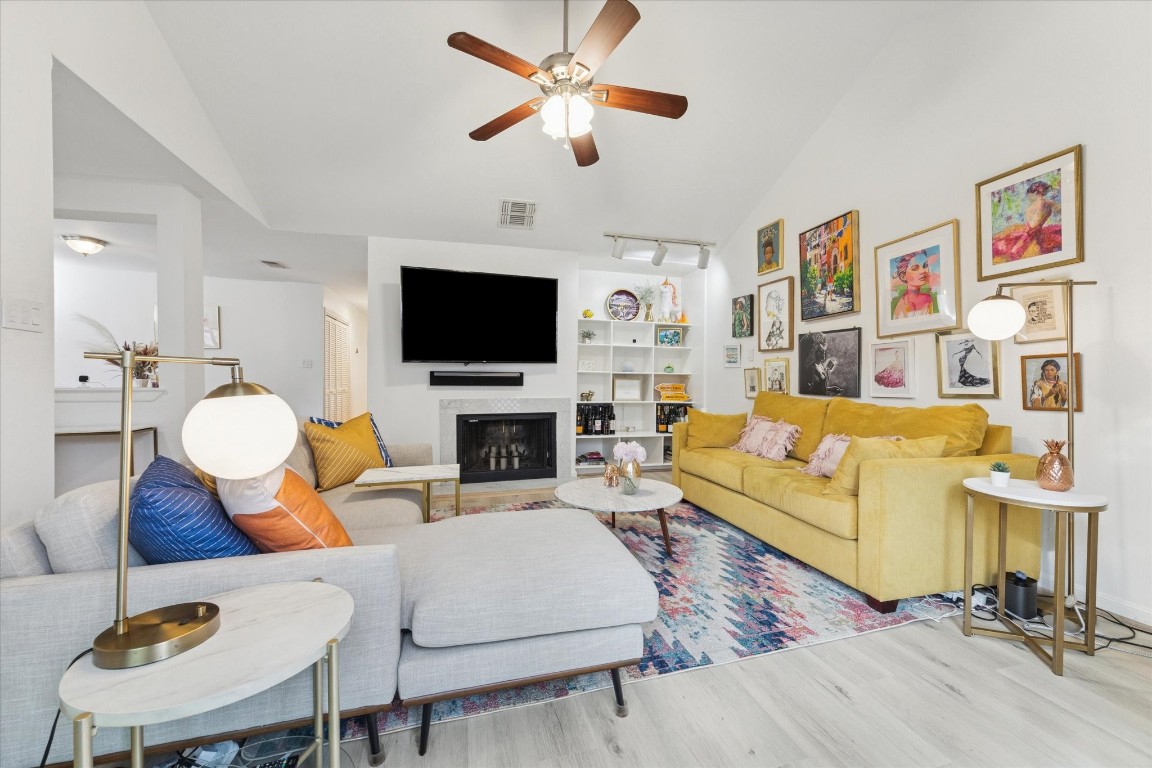 2829 Timmons Lane, Unit 184 Houston, TX 77027 - Photo 6 of 20