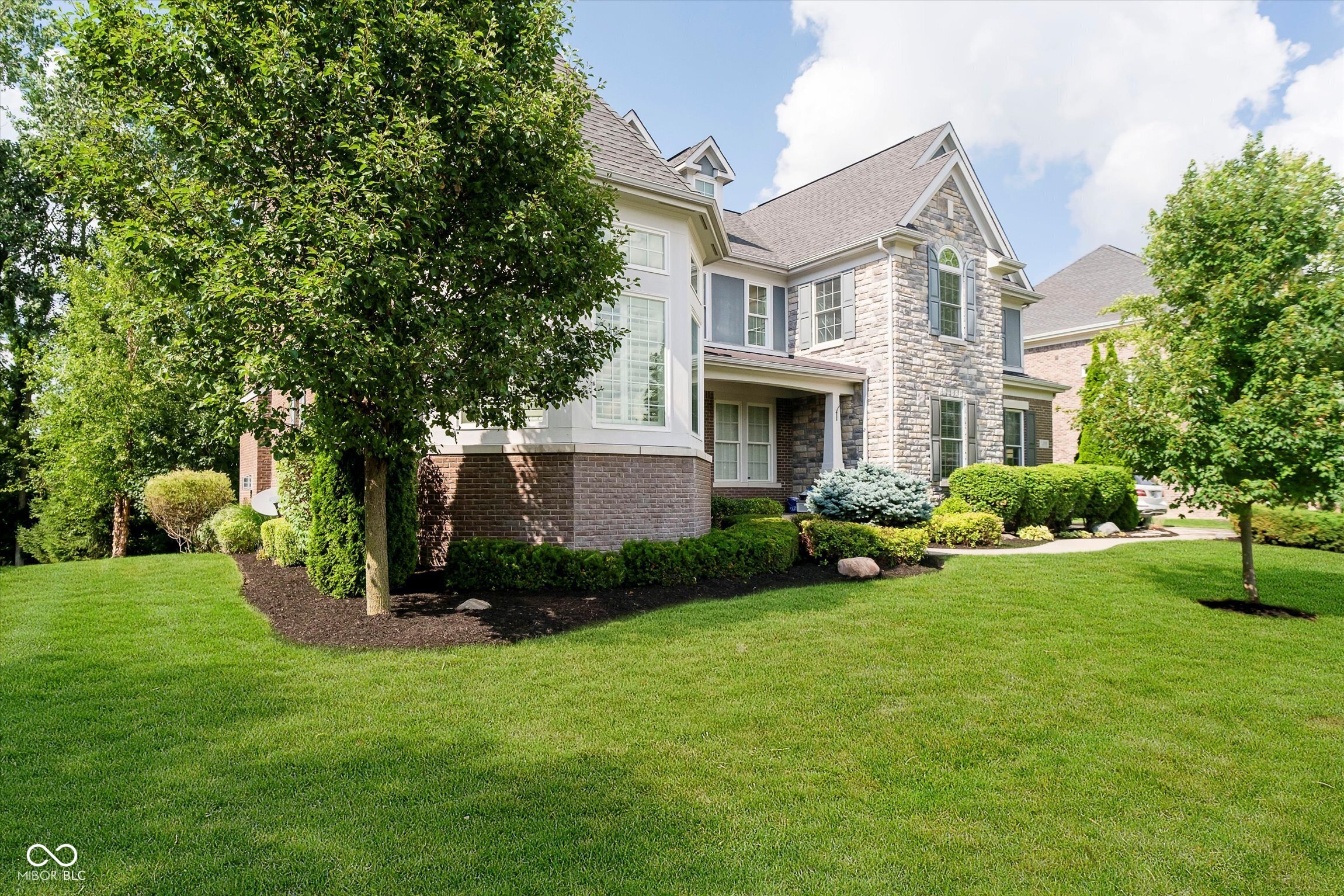 14888 Rustic Ridge Court Fishers, IN 46037 - Photo 3 of 47