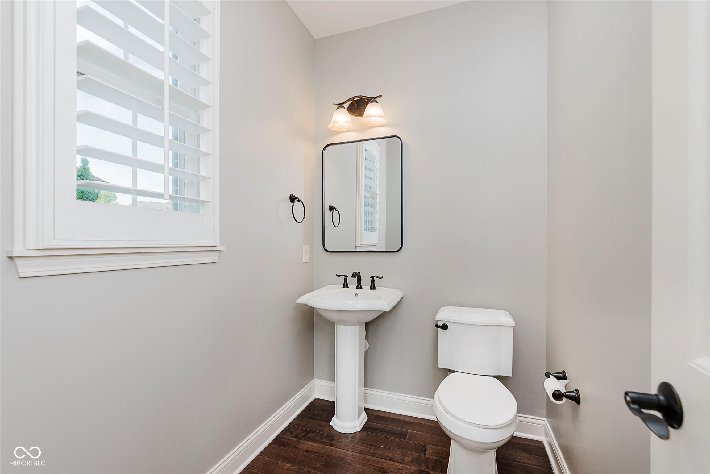 14888 Rustic Ridge Court Fishers, IN 46037 - Photo 7 of 47