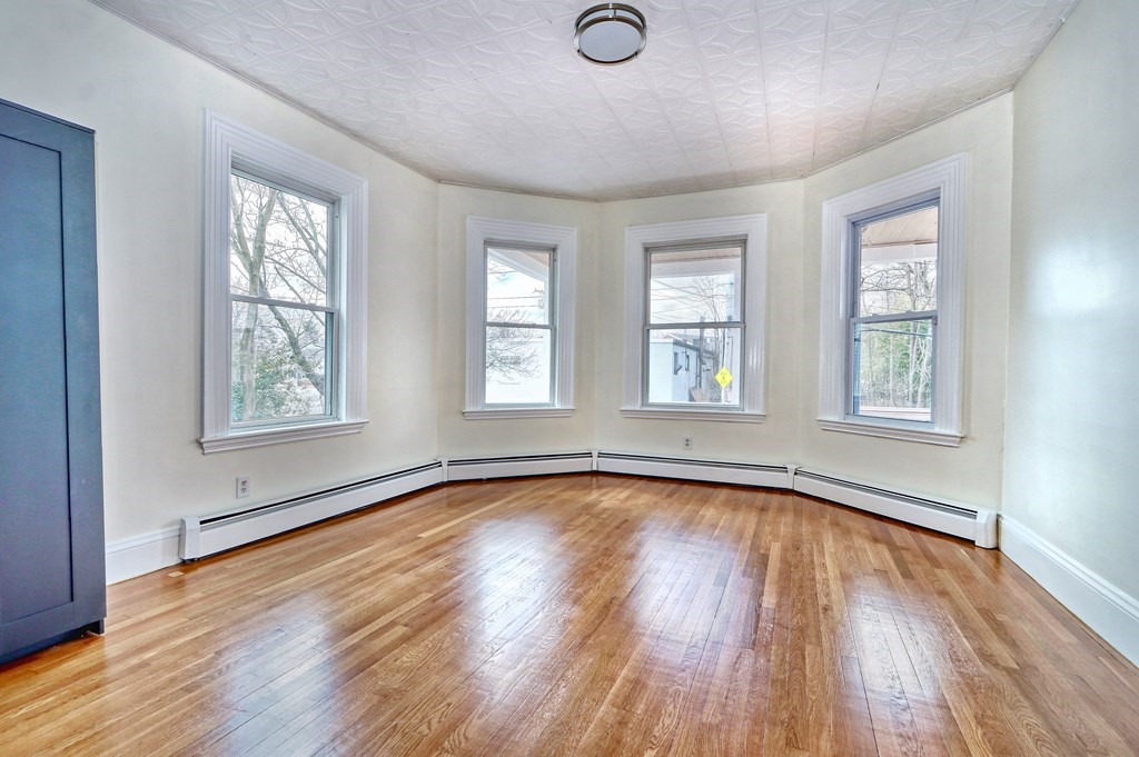 9 Temple Street Boston, MA 02132 - Photo 5 of 32